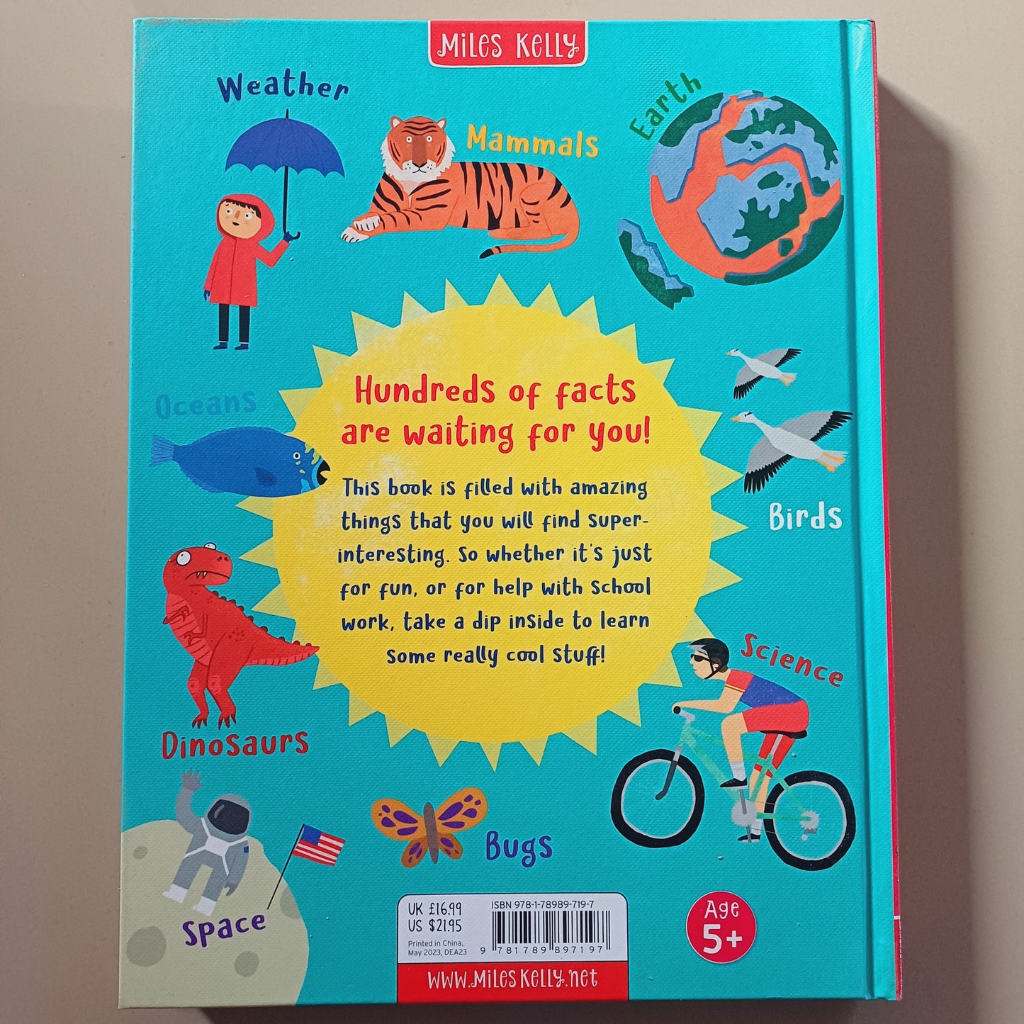 Encyclopedia of Amazing Facts- Miles Kelly