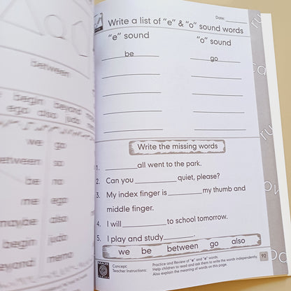 Maze Phonics Series -Grade 2